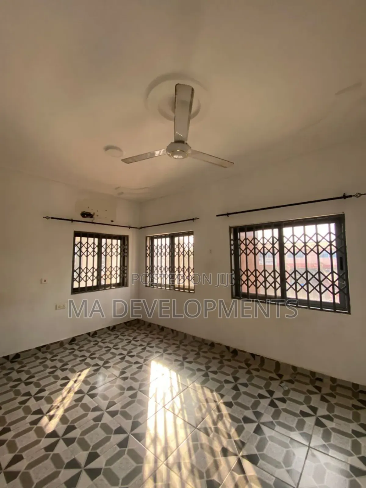 2bdrm Apartment in Madev Realty, Ofankor for rent