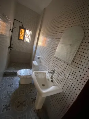 2bdrm Apartment in Madev Realty, Ofankor for rent