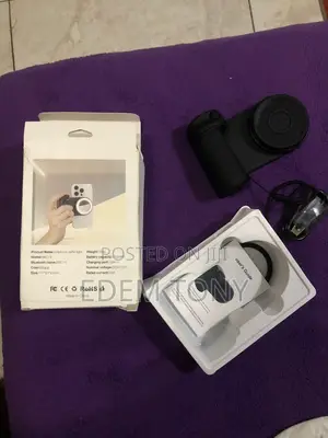 Cellphone Selfie Grip With Light