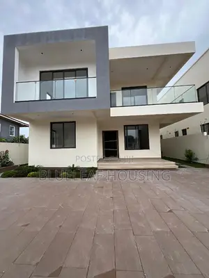 5bdrm House in Adjiriganor for sale