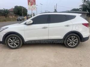 Hyundai Santa Fe 2014 White