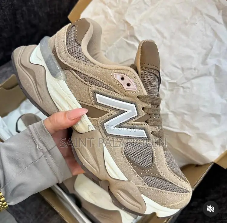 New Balance 9060