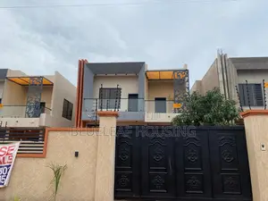 5bdrm House in Oyarifa for sale