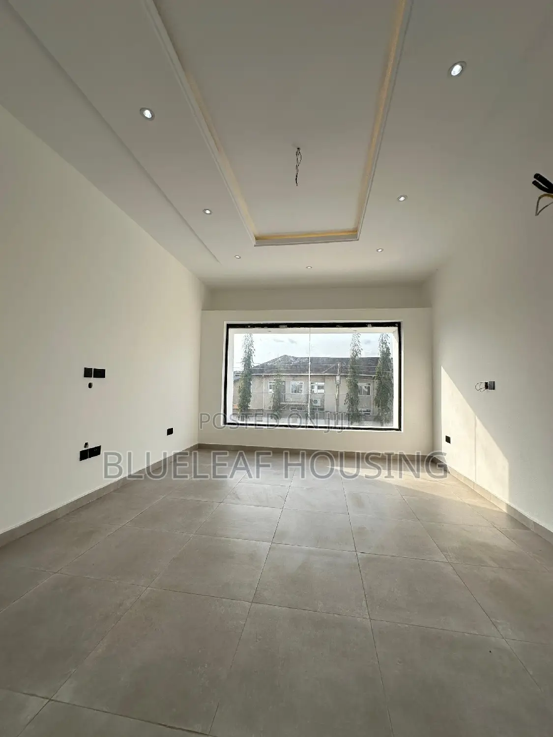 4bdrm House in Ashaley Botwe for sale
