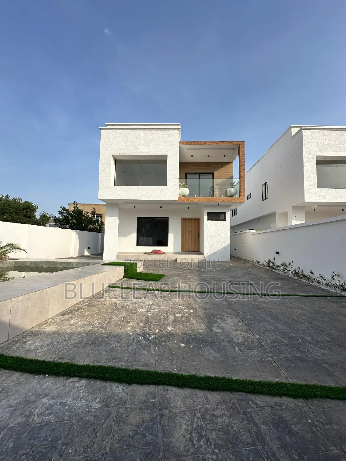 4bdrm House in Ashaley Botwe for sale