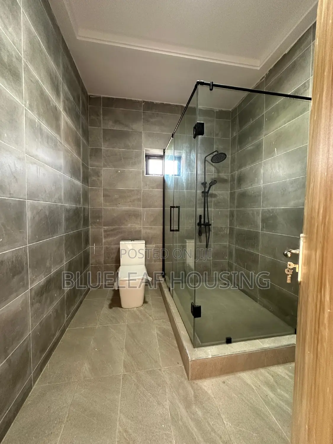 4bdrm House in Ashaley Botwe for sale