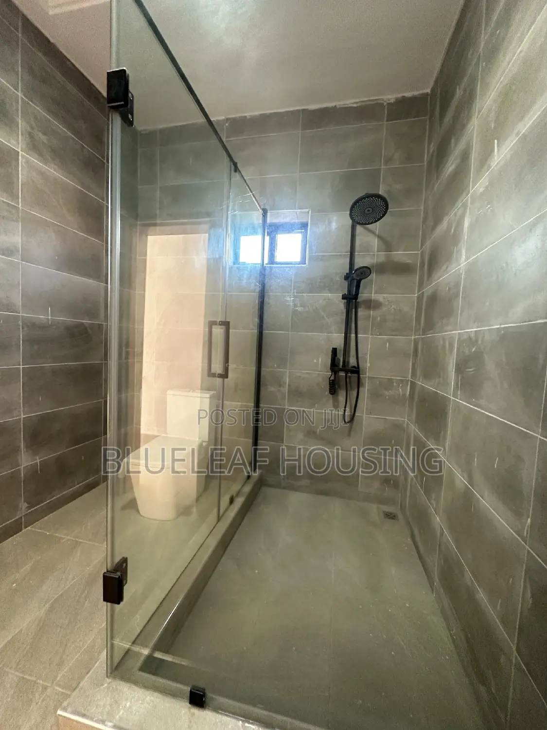 4bdrm House in Ashaley Botwe for sale