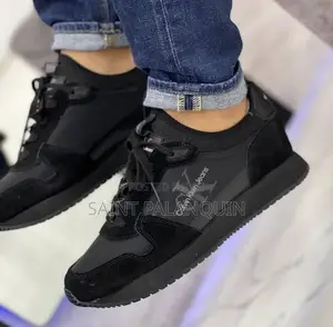 Calving Klein Sneaker