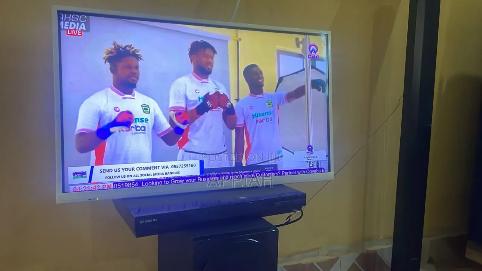 Panasonic 32" Smart Tv