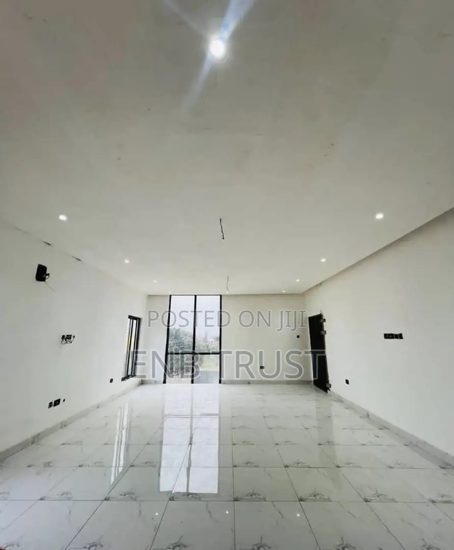 4bdrm Duplex in East Legon, Ability for sale