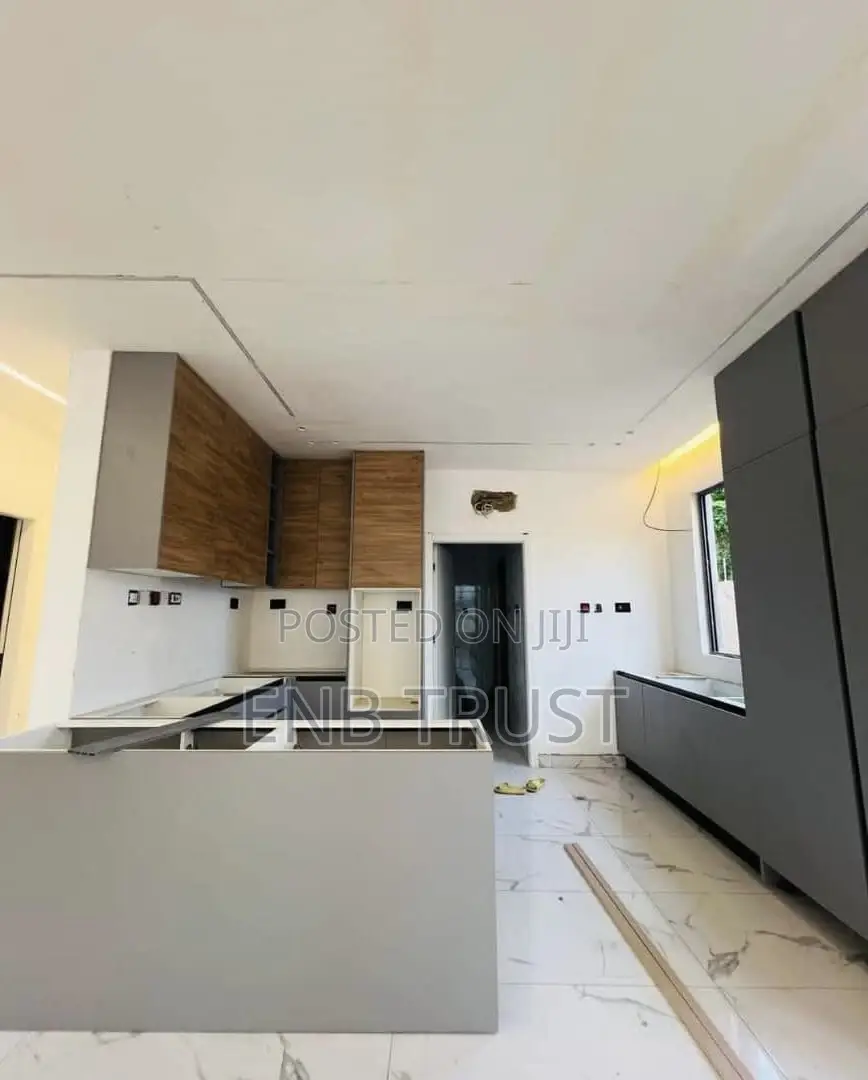 4bdrm Duplex in East Legon, Ability for sale