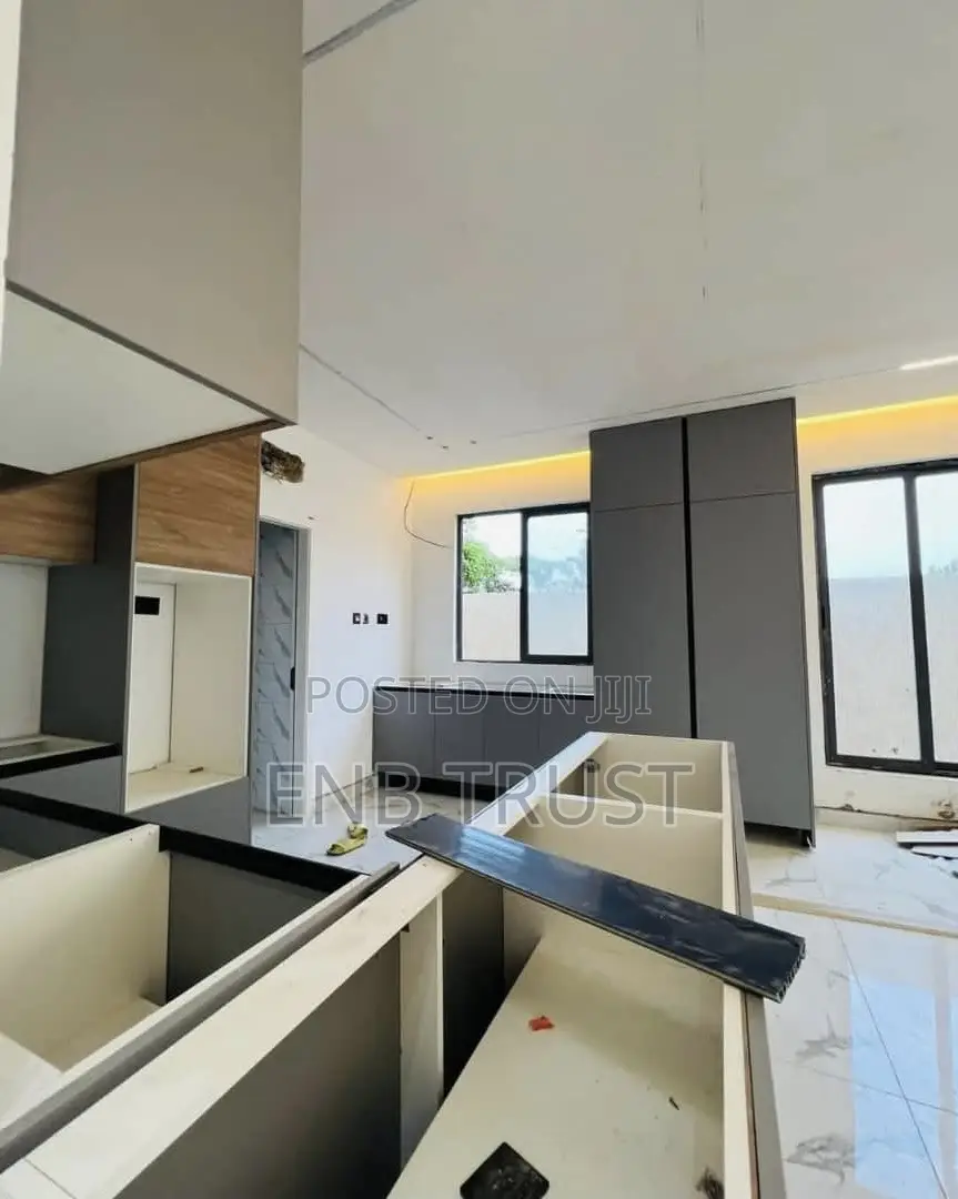 4bdrm Duplex in East Legon, Ability for sale