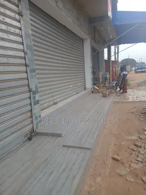 Shop for Rent at Teiman