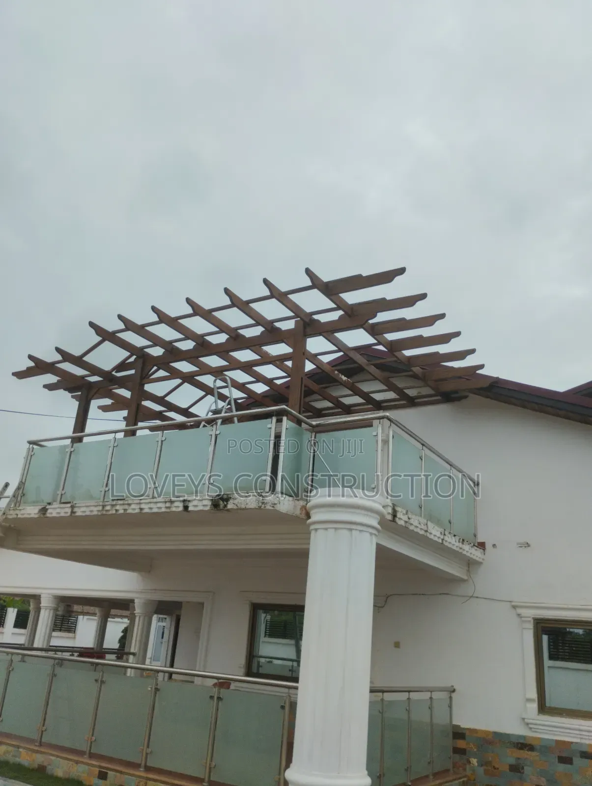 Lovey's Pergola