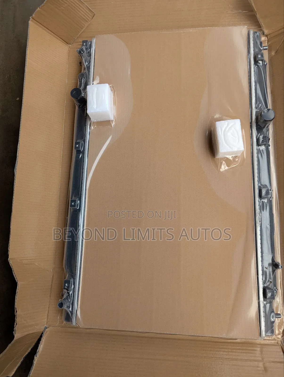 Honda CRV Cr-v 2017,2018,2019,2020,2021 Radiator/ Water Tank