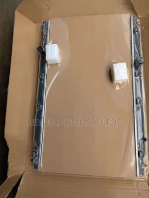 Honda CRV Cr-v 2017,2018,2019,2020,2021 Radiator/ Water Tank