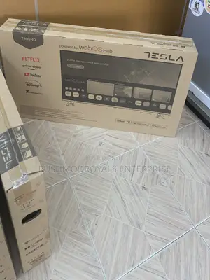 Connect Stream Tesla's 40-Inch Smart Tv With Built-in Chromecast