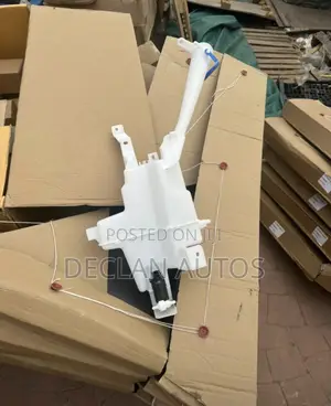 Outlander 2023 Wiper Bottle With Motor