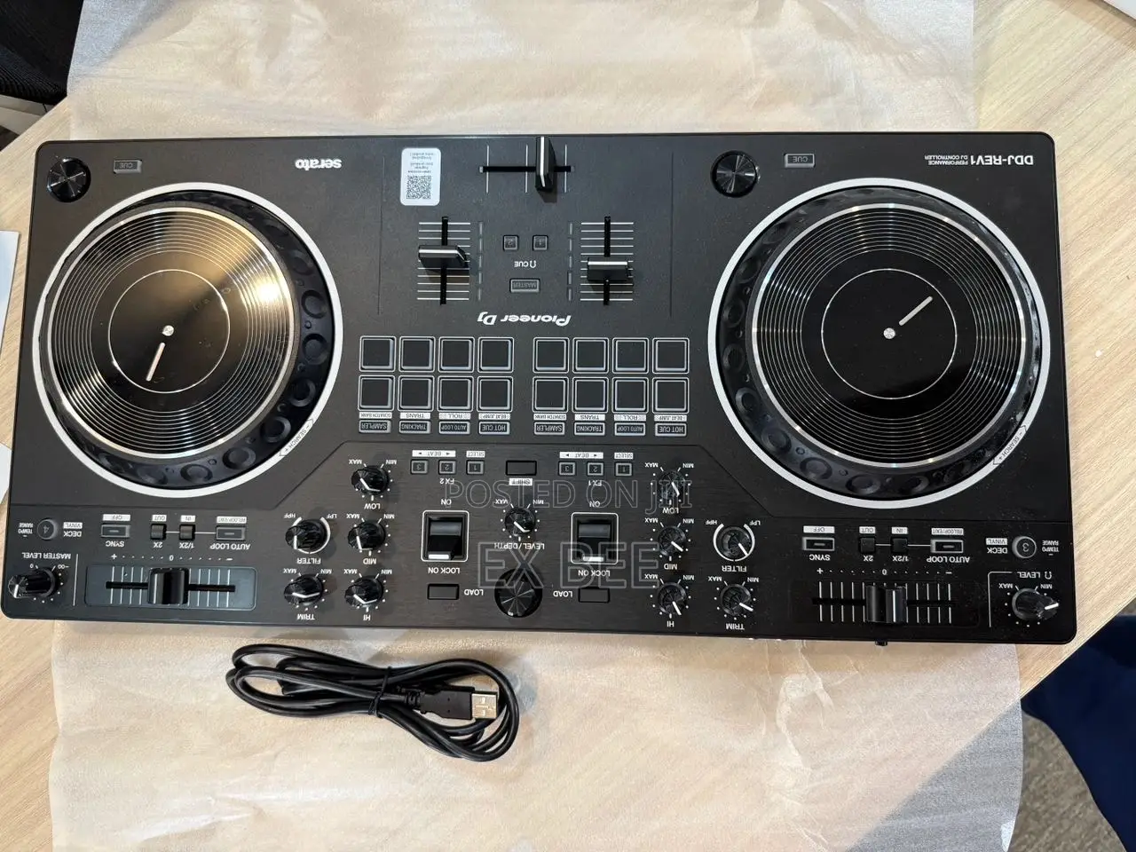Pioneer Dj DDJ-Rev1 Controller for Serato Dj