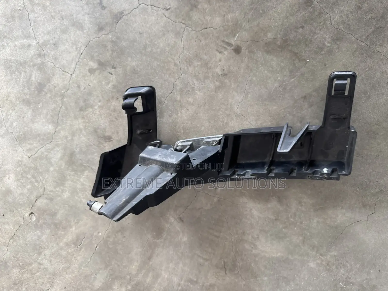2014 2015-2017 Range Rover Sport Front Bumper Left Top Bracket