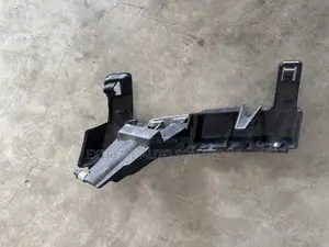 2014 2015-2017 Range Rover Sport Front Bumper Left Top Bracket