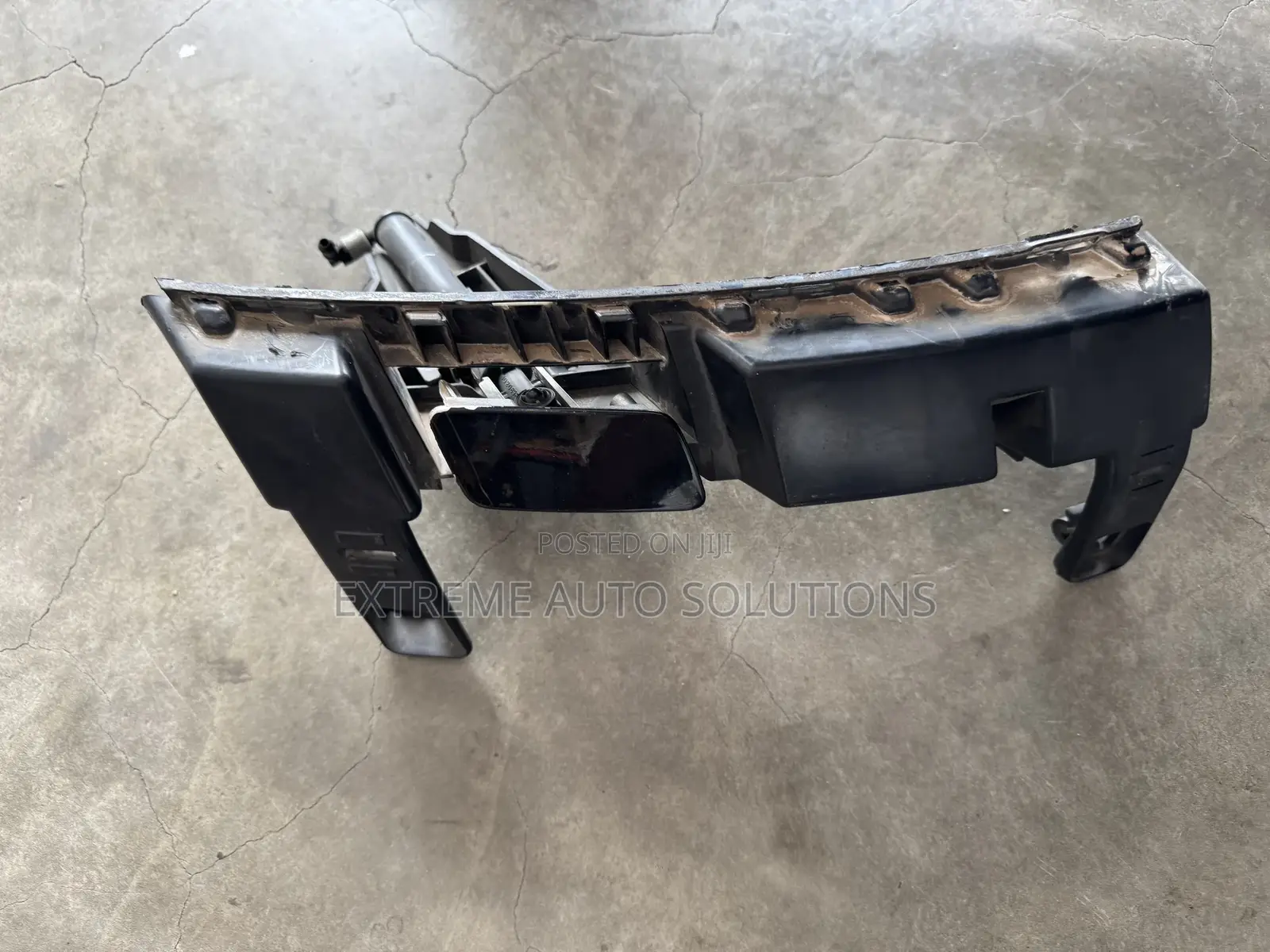 2014 2015-2017 Range Rover Sport Front Bumper Left Top Bracket