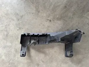 2014 2015-2017 Range Rover Sport Front Bumper Left Top Bracket