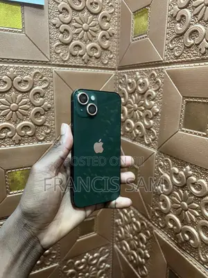 Apple iPhone 13 128 GB Green