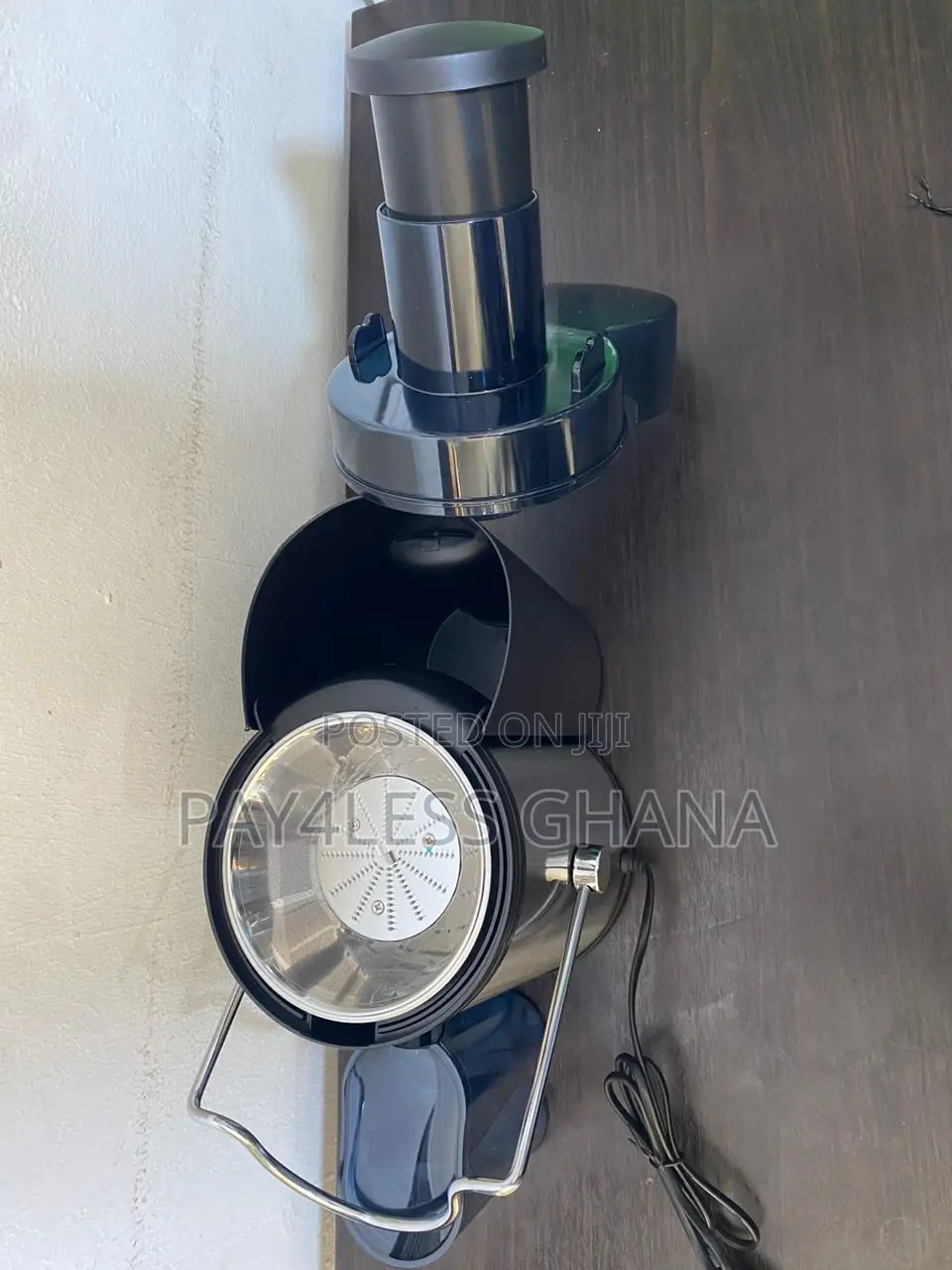 Automatic Mechanical Fruit Juicer