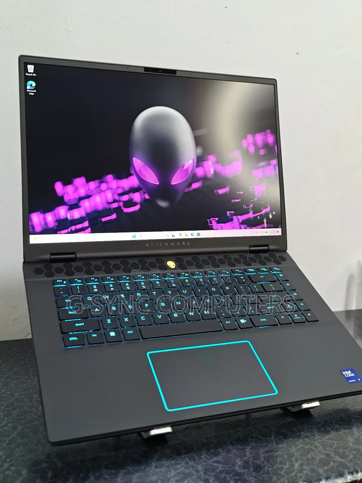 Laptop Dell Alienware M16 R2 16GB Intel Core Ultra 9 SSD 1T