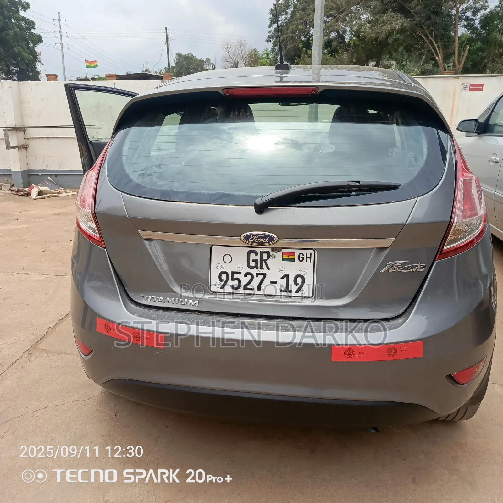 Ford Fiesta 2014 Gray