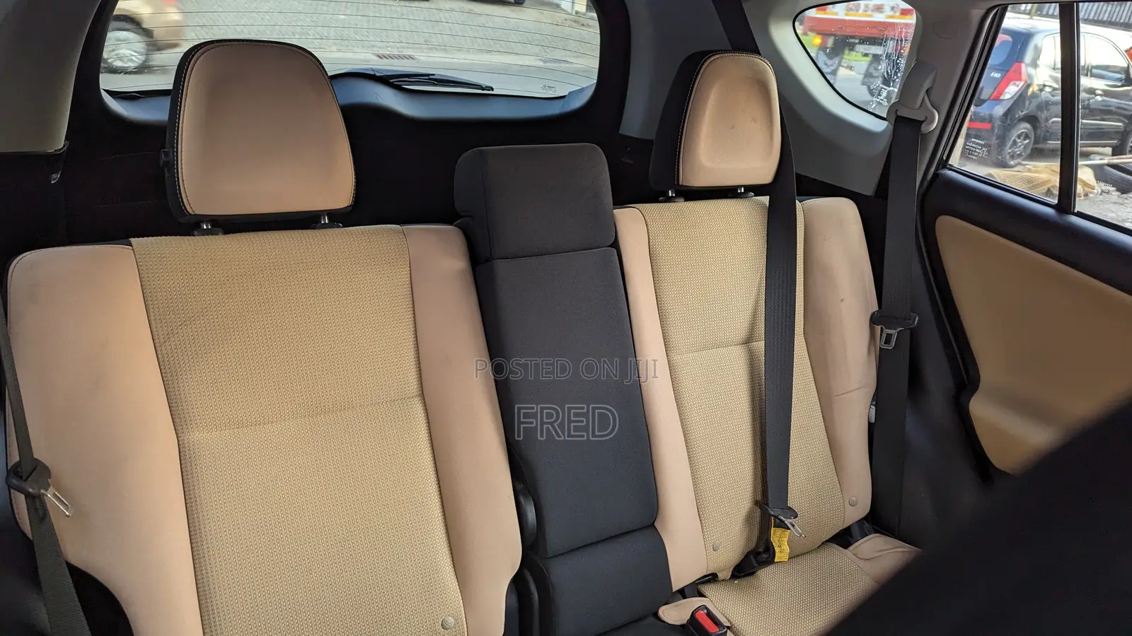 Toyota RAV4 XLE AWD (2.5L 4cyl 6A) 2017 Green