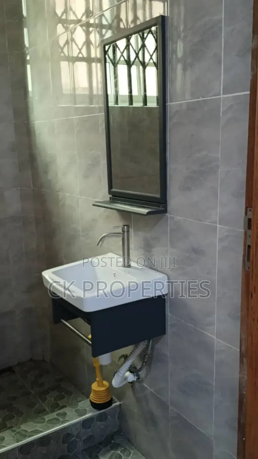 1bdrm Apartment in West Legon for rent