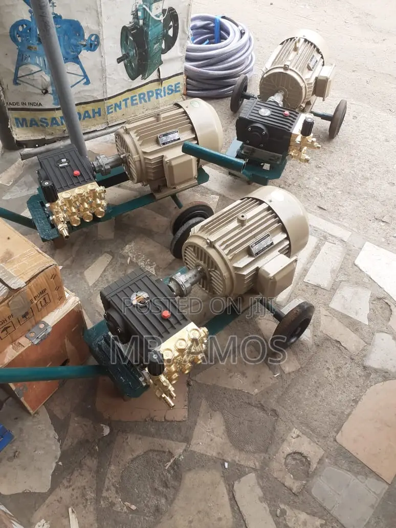 5.5 Horsepower Commercial Pressure Washer With Gun for Washing Bay