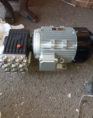 5.5 Horsepower Commercial Pressure Washer With Gun for Washing Bay