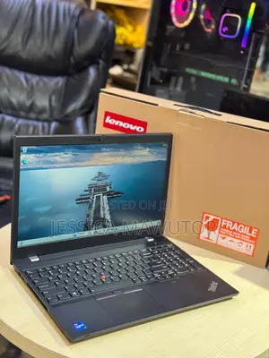 New Laptop Lenovo 32GB SSD 1T