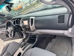 Toyota Tacoma 2013 Black