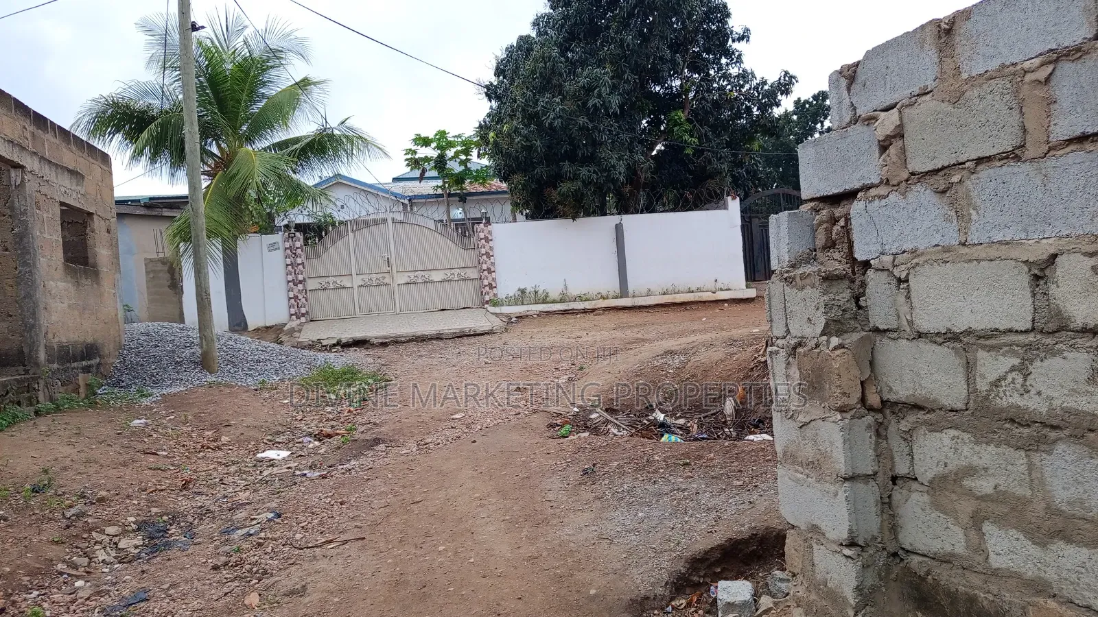 4bdrm House in Manhean, Ablekuma for sale