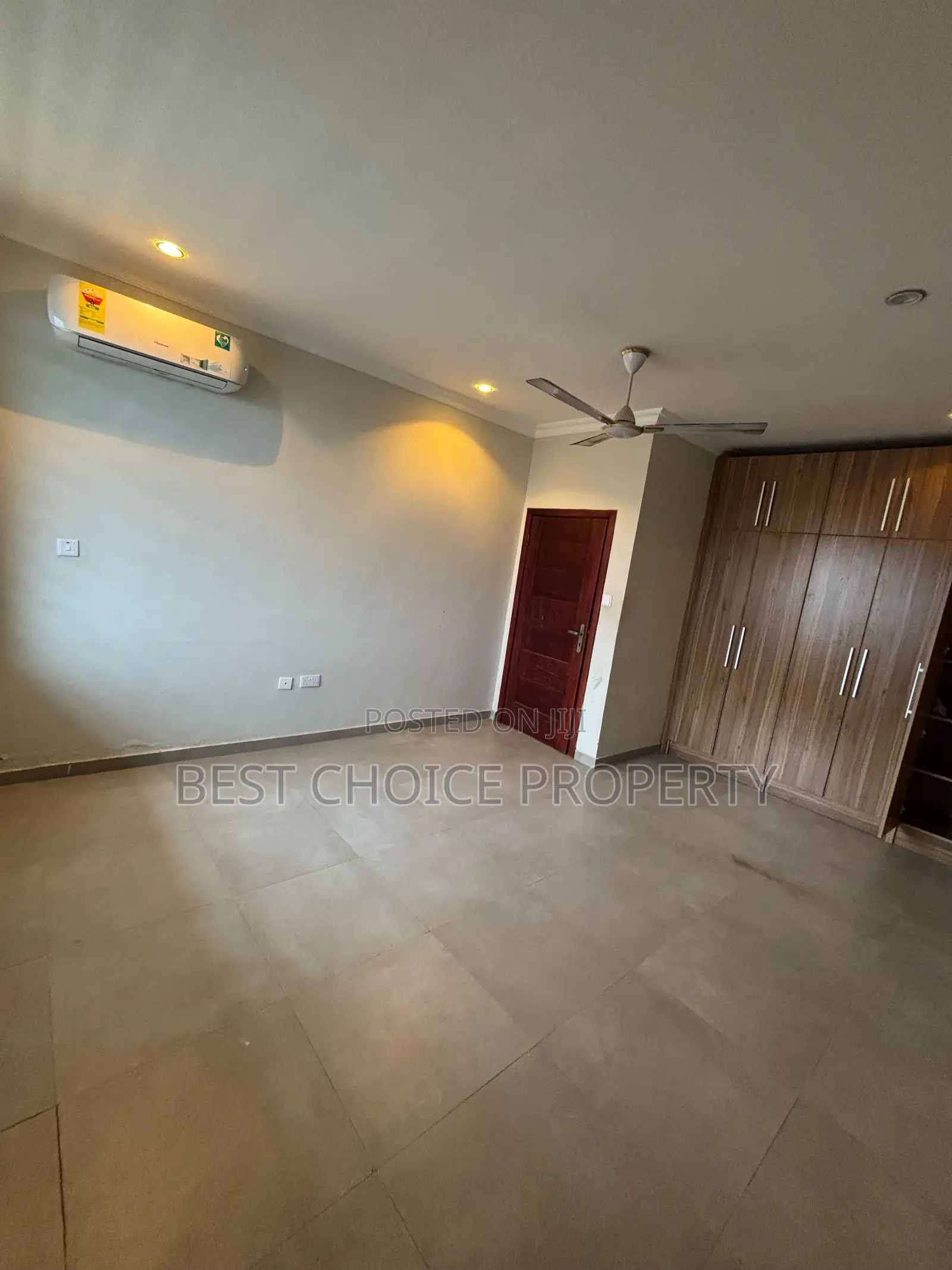 Ex Two Bedroom Apartment for Rent at Lakeside Estate