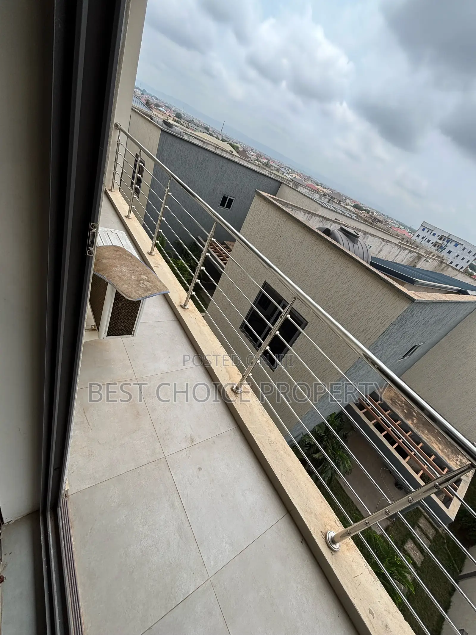 Ex Two Bedroom Apartment for Rent at Lakeside Estate