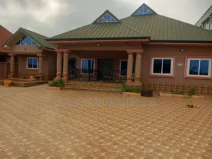5bdrm House in Asuofia Kokoben, Kumasi Metropolitan for sale