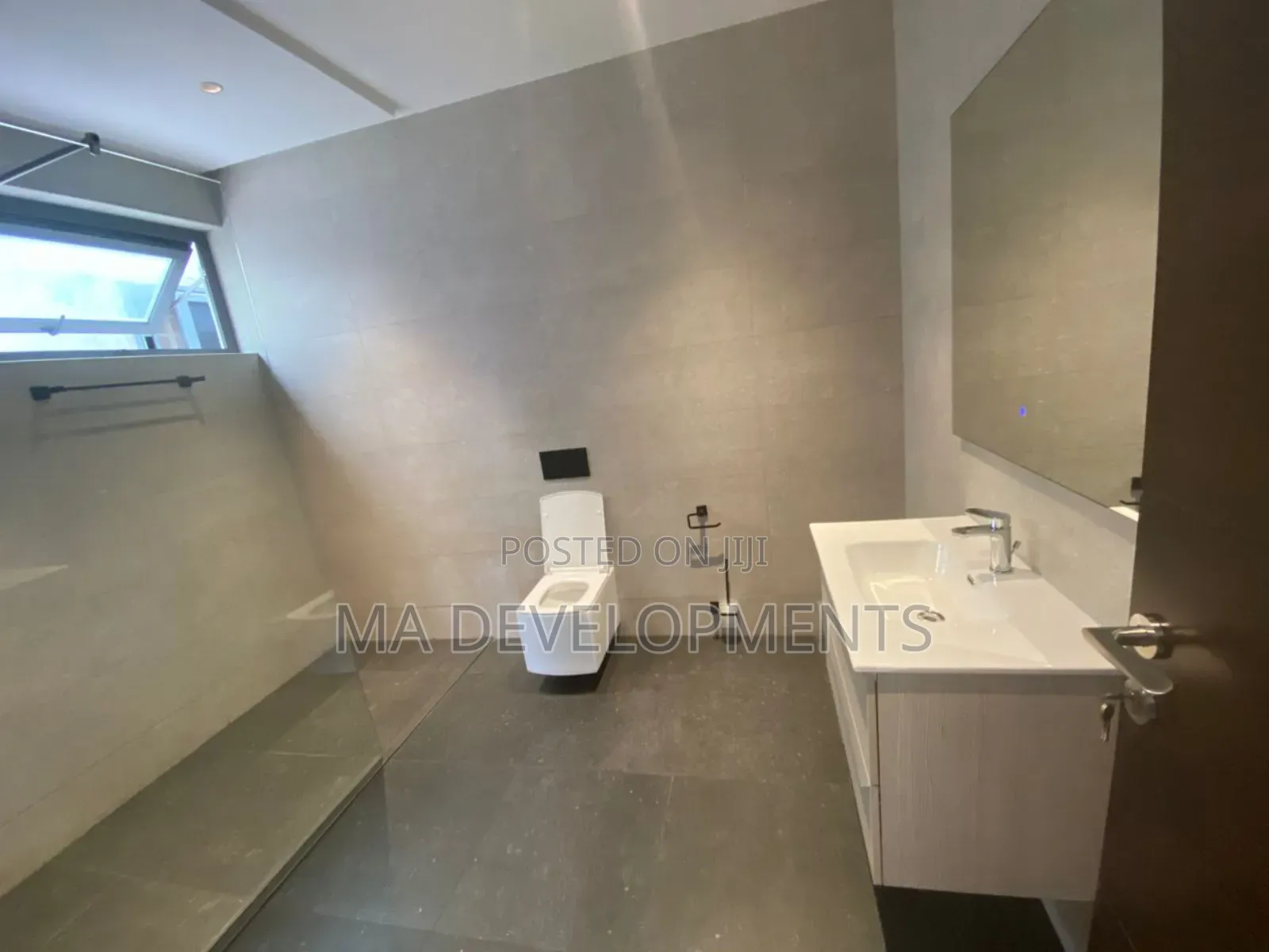 6bdrm Mansion in Madev Realty, East Legon for sale