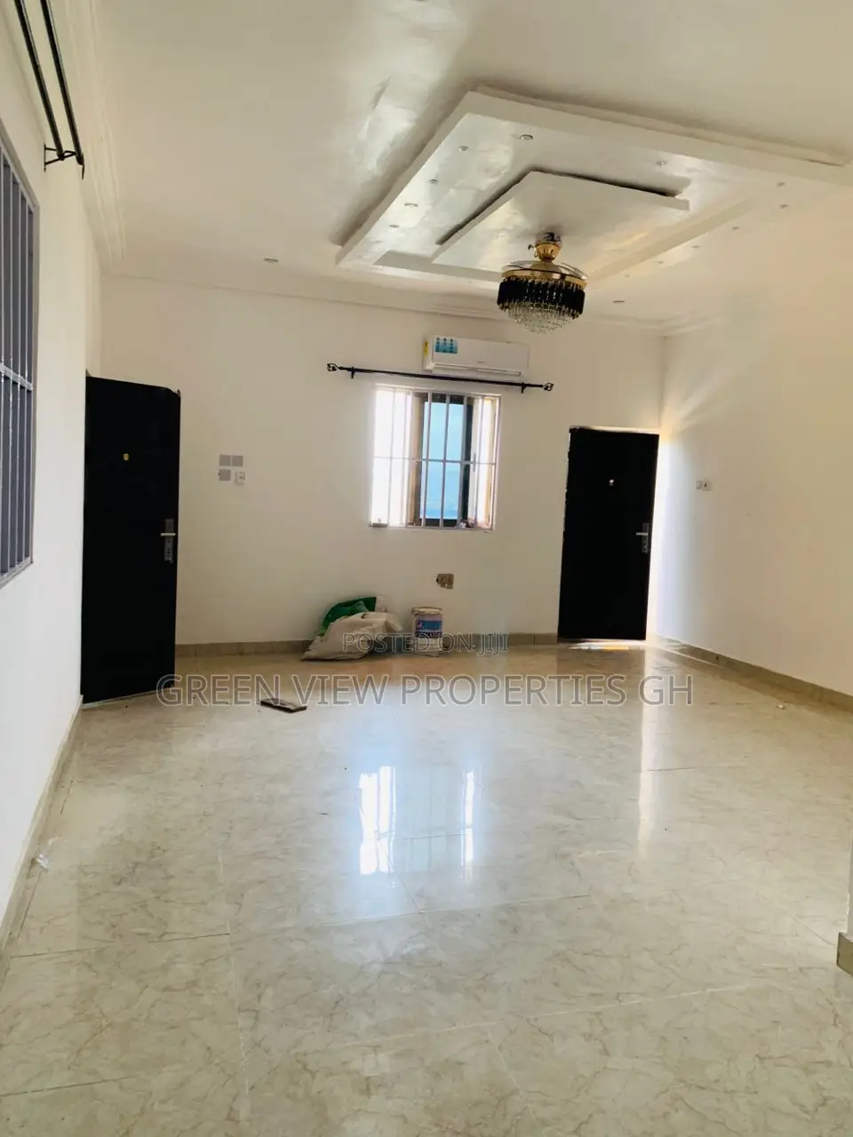 2bdrm Apartment in West Hills Mall Area for rent