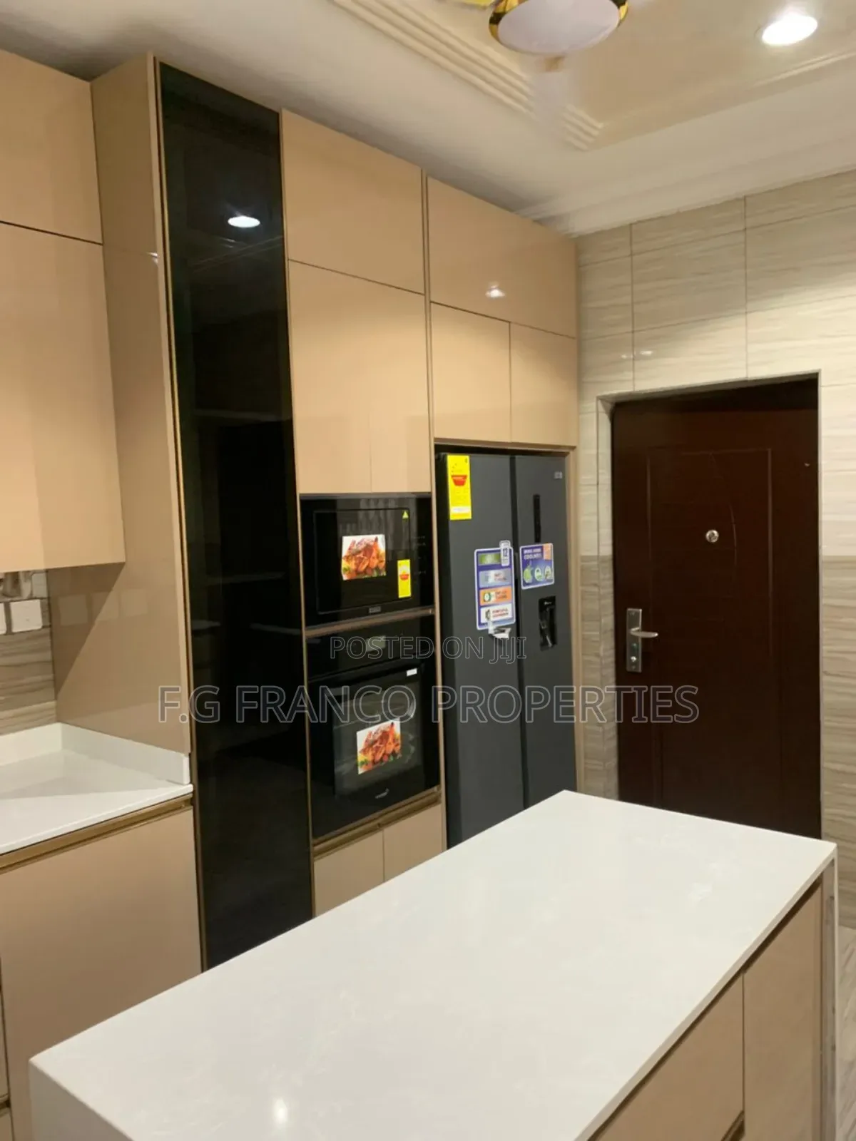 3bdrm Apartment in Kg Franco Properties, Airport Residential Area