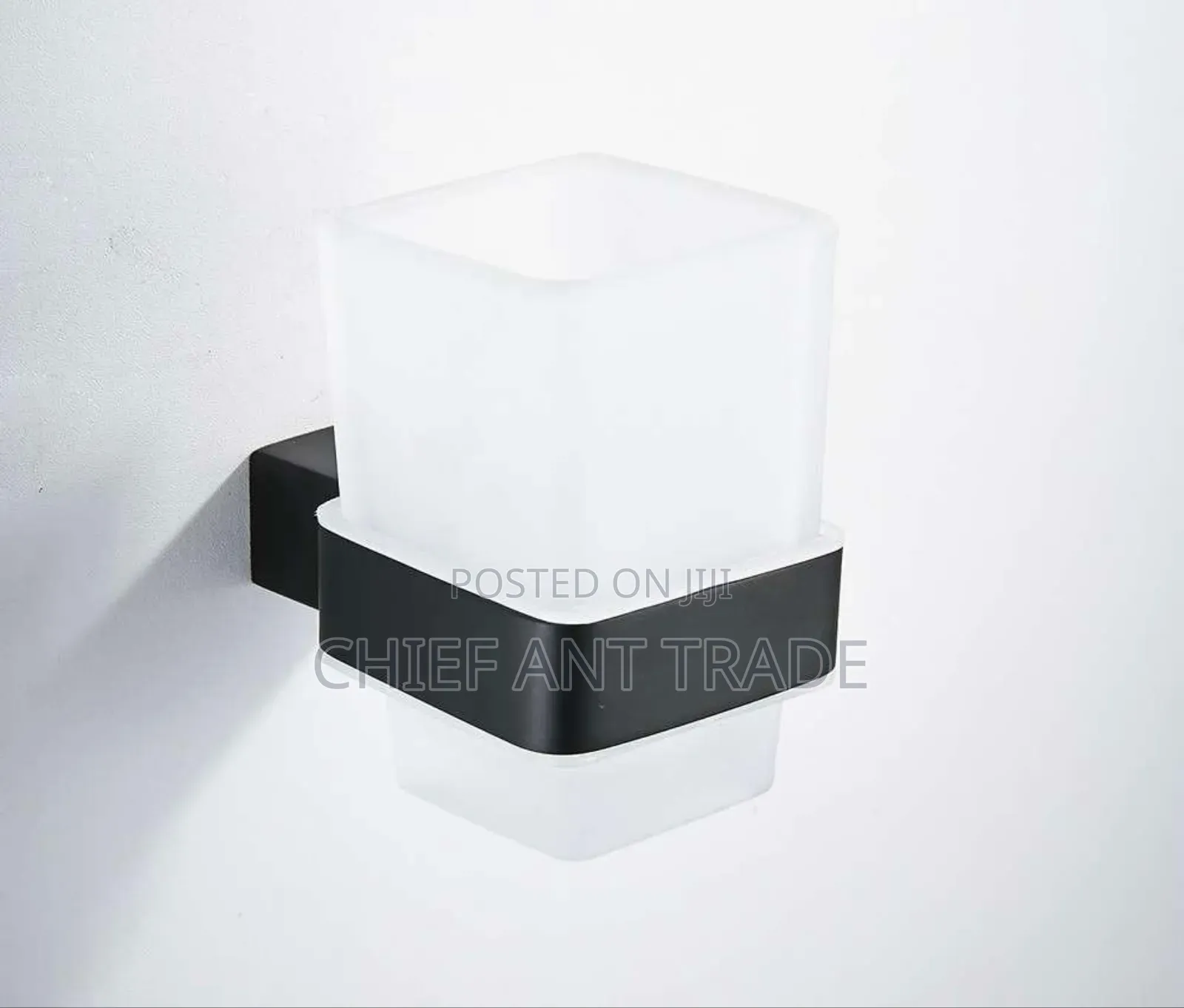 Solid Tooth Brush Holder