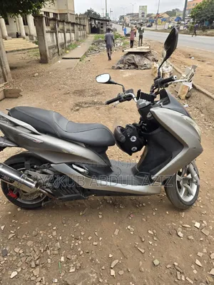 Yamaha Majesty 2020 Gray