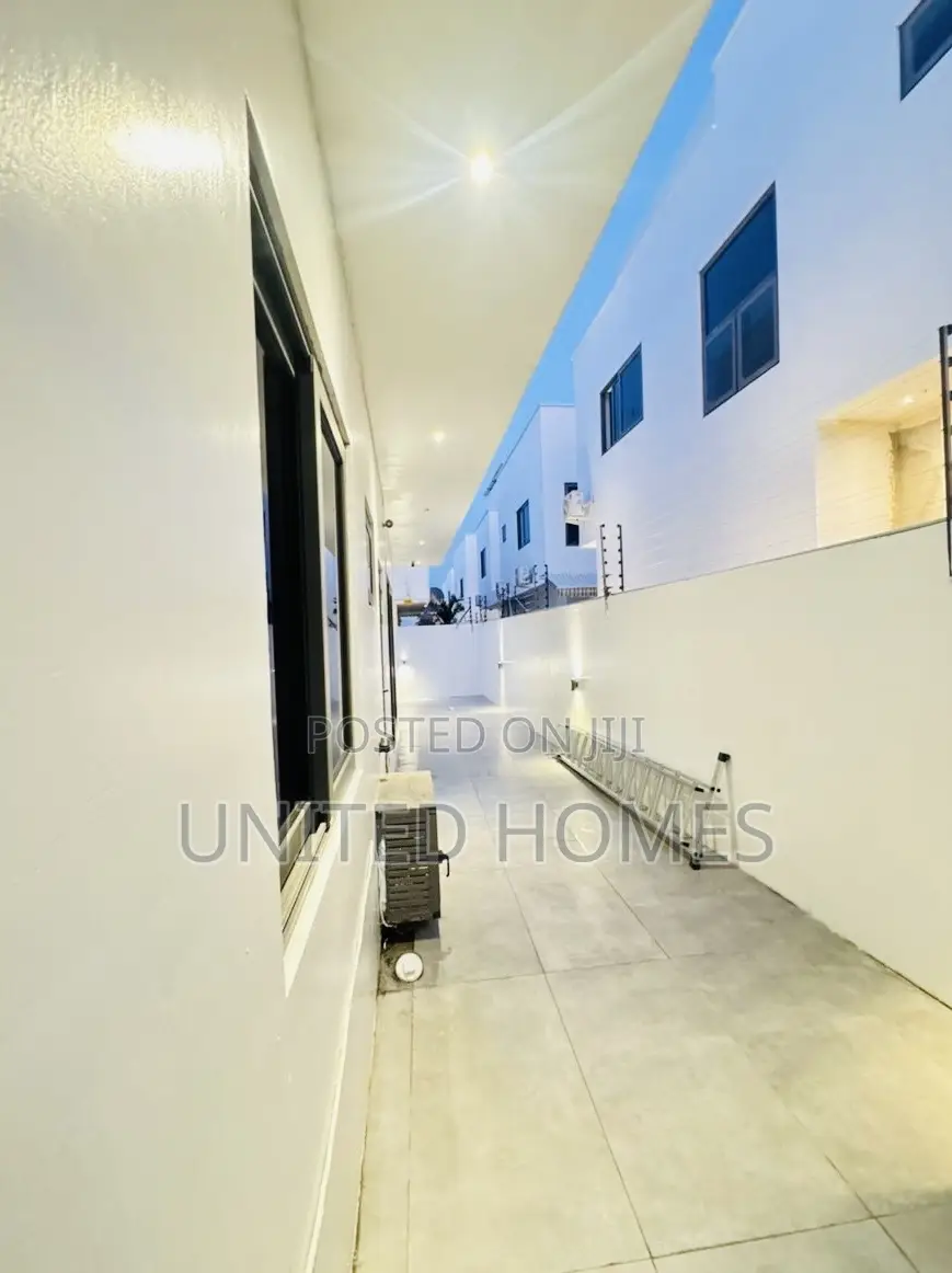 Furnished 4bdrm House in East Legon for sale