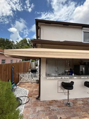 PVC Rain Gutters Installation Downspout Equipment