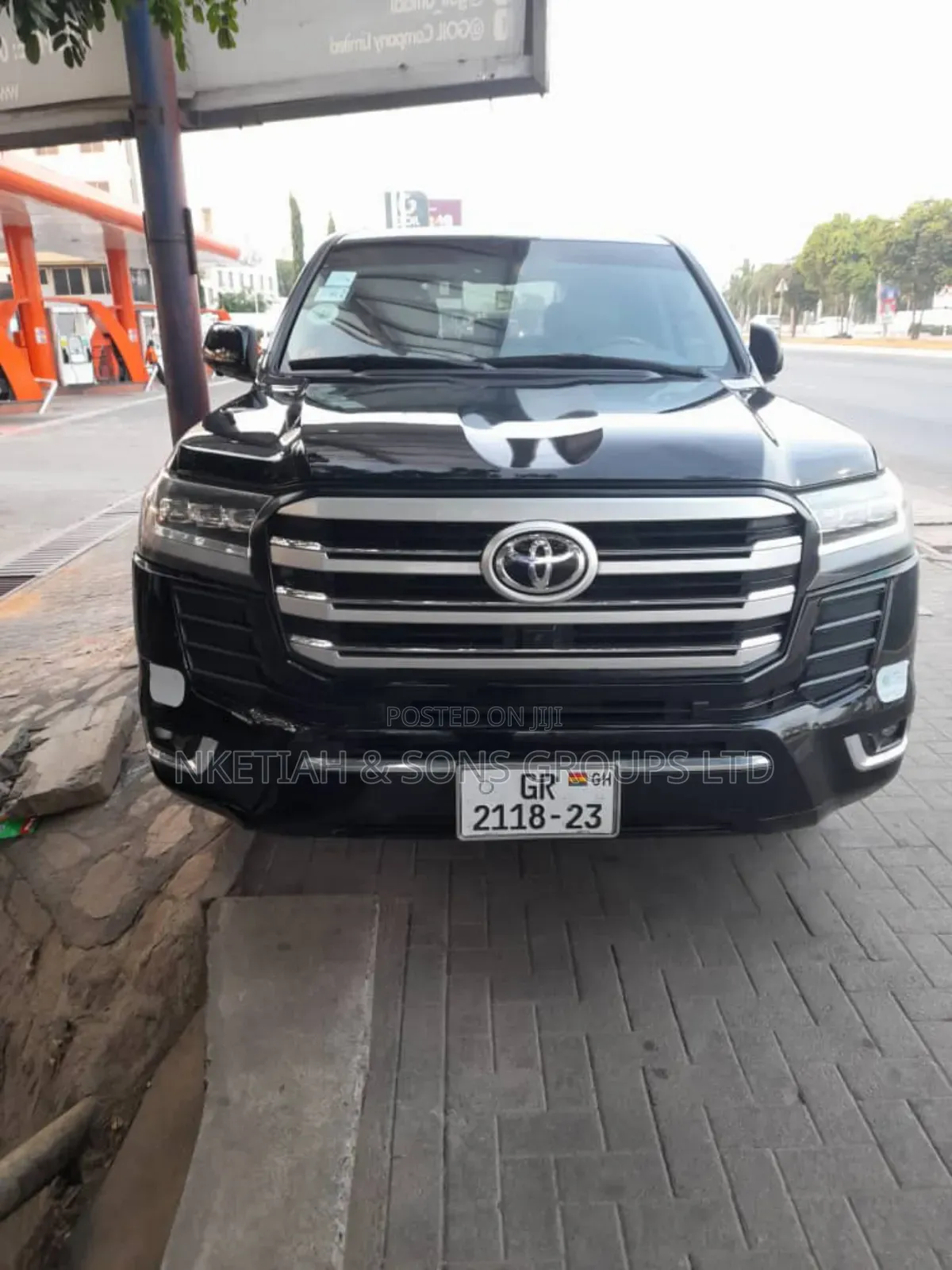 V8 and Prado Are Available for Rental Self Drive