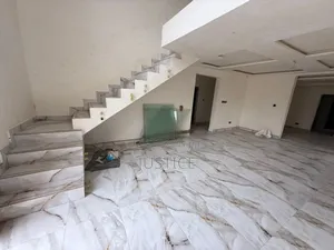 5bdrm House in Adenta for sale